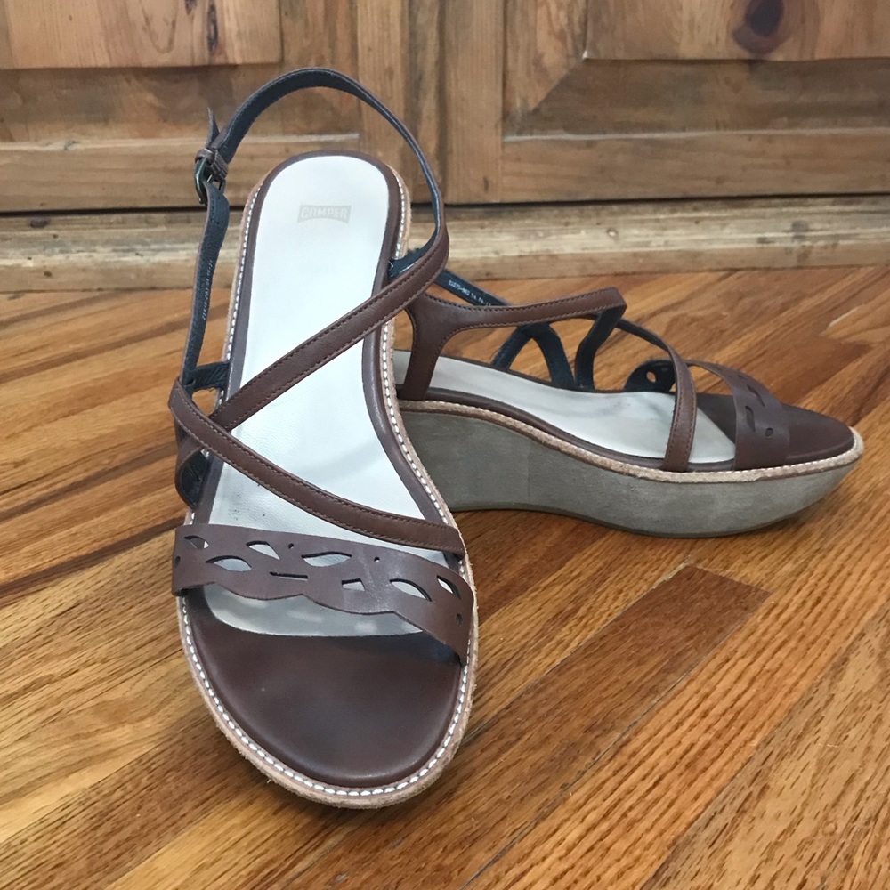 Camper brown platform sandals